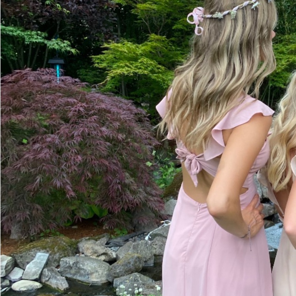 Elegant Pink Sleeveless Dress